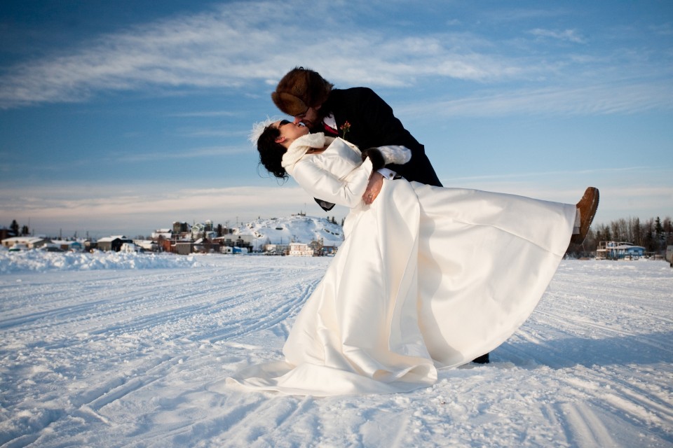 cover wedding snow