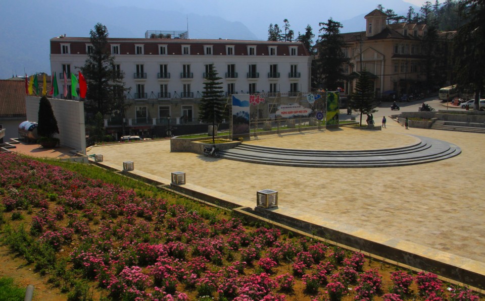 La piazza principale di Sapa