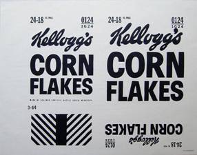 Warhol con la sua stampa dei Kellogg Corn Flakes