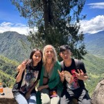 la-coppia-di-Thimphu-che-mi-ha-incoraggiata-a-finire-la-salita-verso-il-Taktsang