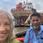 Pronta a navigare-la-parte-del-buriganga-che-sfocia-in-mare-a-dhaka